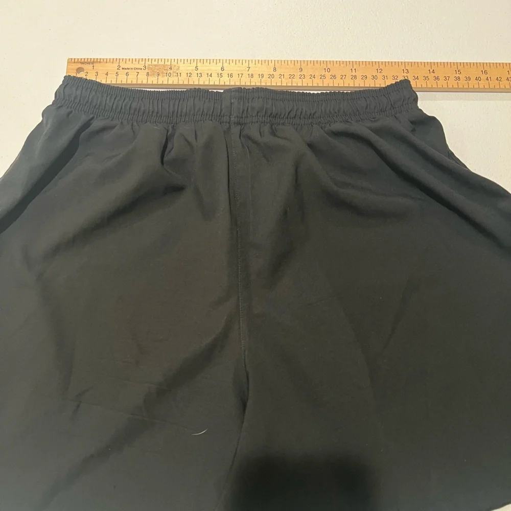 Nike teens  Athletic Black Shorts 18/20 years